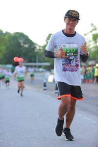 BIB: 317
                            <button type="button" onclick="openModal(3636033)" class="btn btn-primary btn-sm float-right btn-popup" data-toggle="modal" data-target=".modal-high-quality">
                        <i class="fas fa-shopping-cart"></i> Add to Cart
                    </button>
                                            <button type="button" onclick="isThisMe(3636033, true)" class="btn btn-success btn-sm float-right btn-popup btn-isme hidden" data-toggle="tooltip" data-placement="bottom" title="นี่คือรูปของคุณใช่ไหม คลิกที่นี่เพื่อเอาเข้าอัลบั้ม">
                        <i class="fas fa-plus"></i> Add to album
                    </button>
                    <button type="button" onclick="isThisMe(3636033, false)" class="btn btn-warning btn-sm float-right btn-popup btn-isnotme hidden">
                        <i class="fas fa-ban"></i> Remove from album
                    </button>